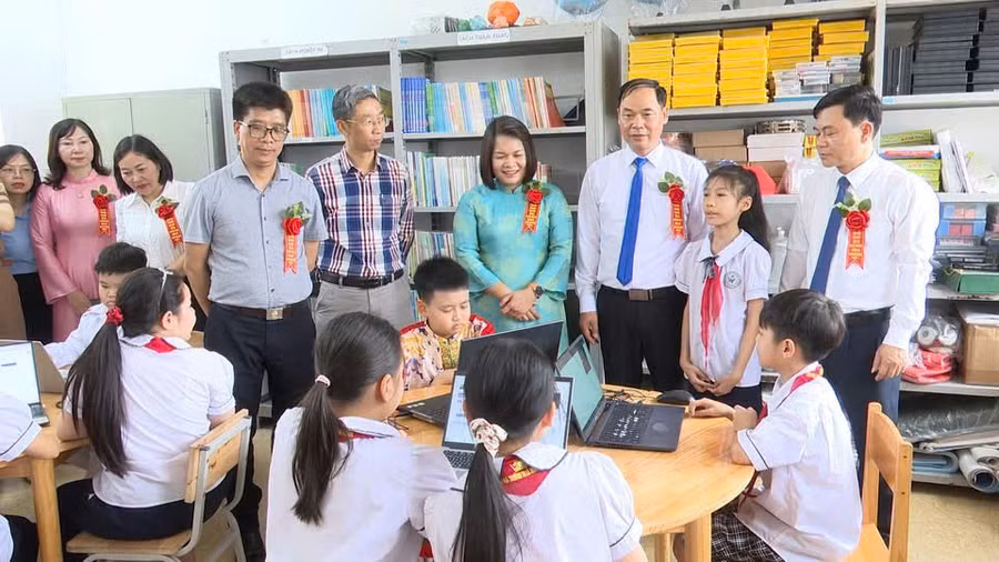 22-truong-hoc-xhcn1.jpg
