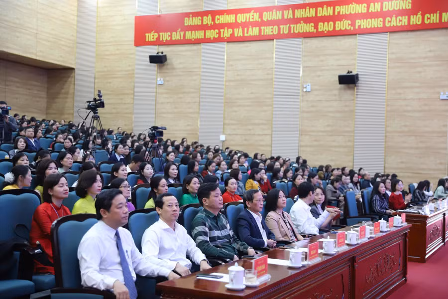 24-10-chuyen-de1.jpg