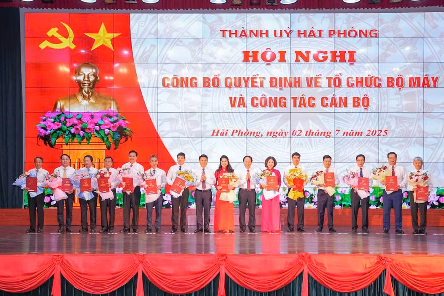 Ông Lương Văn Việt làm Giám đốc Sở GD&ĐT Hải Phòng