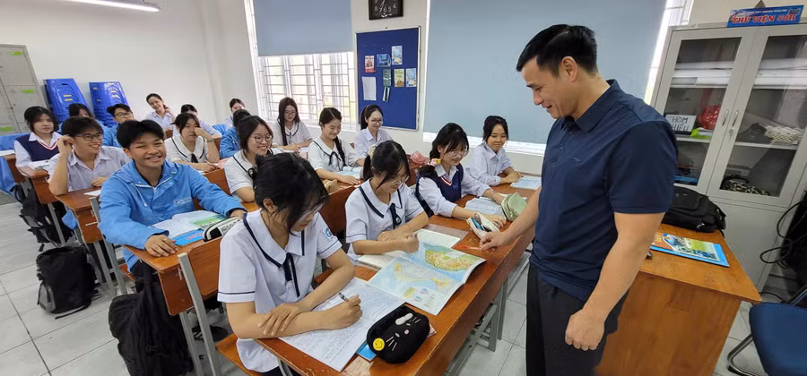 chuyen2.jpg