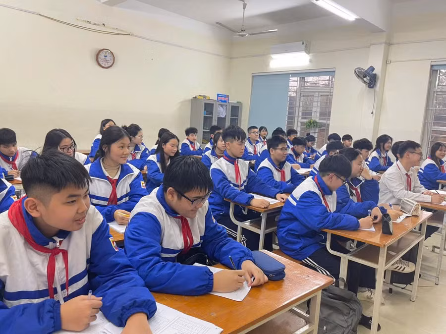 hoc-them-anh1.jpg