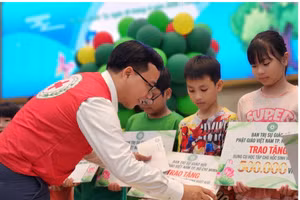 Ông Nguyễn Minh Nhựt - Chủ tịch Hội Chữ thập đỏ TPHCM.