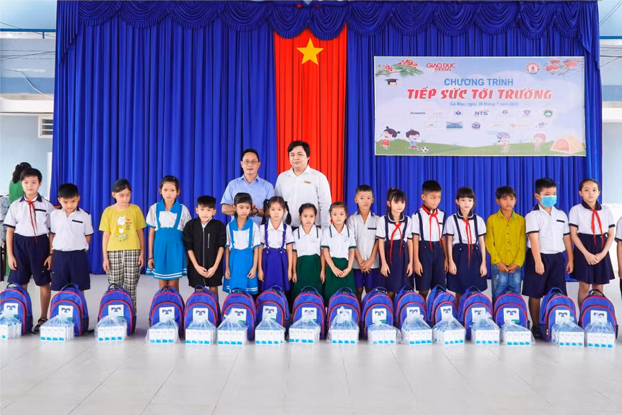 tiep suc 10.jpg