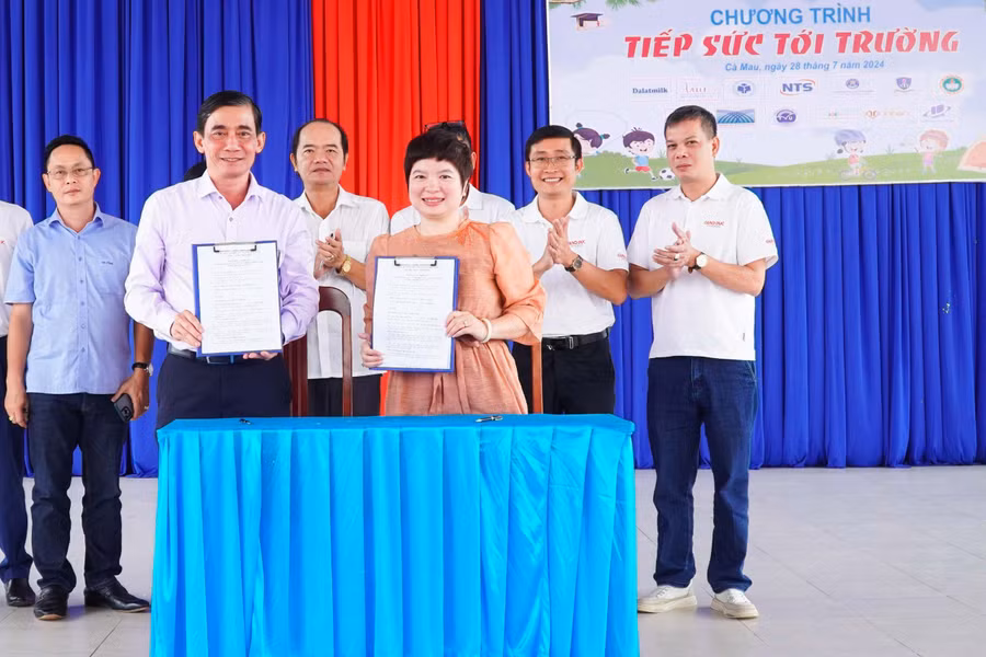 tiep suc 7.jpg