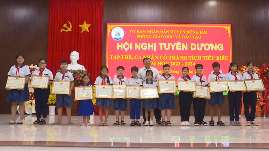 tuyen-duong-3-7470.jpg