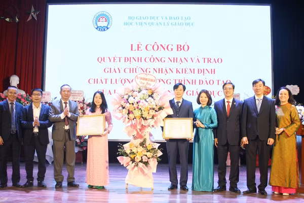 Công nhận đạt chuẩn chất lượng cho chương trình thạc sĩ Quản lý giáo dục và cử nhân Tâm lý học Giáo dục của Học viện Quản lý giáo dục.