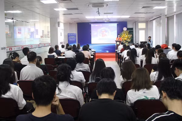 Toàn cảnh hội thảo.