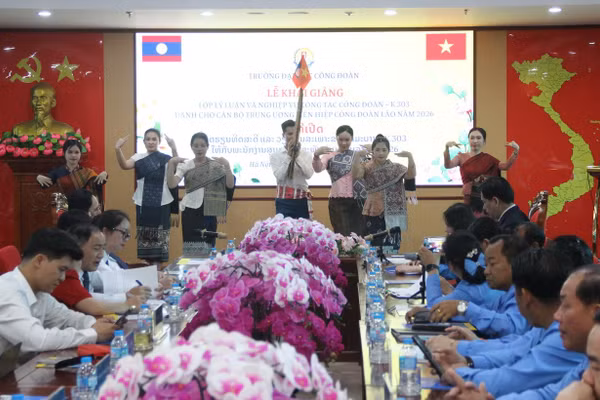15 cán bộ Công đoàn Lào tham gia khóa đào tạo tại Việt Nam
