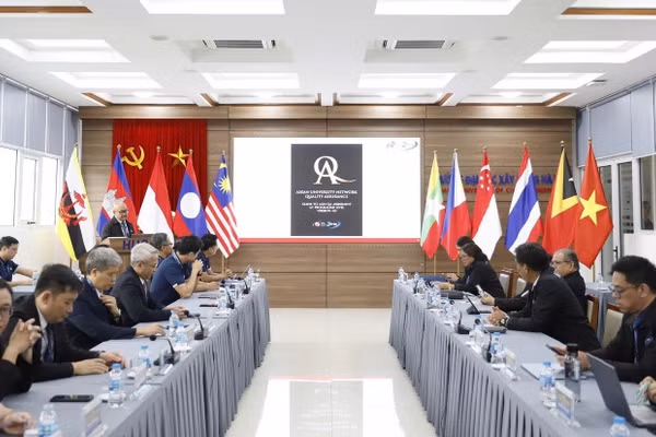 Toàn cảnh chương trình bế mạc.
