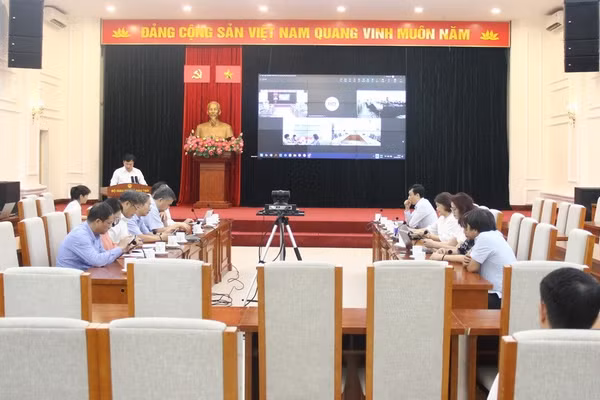 Toàn cảnh hội nghị.