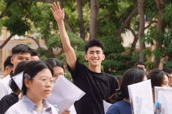 Dấu ấn đẹp trong ngày thi đầu tiên của Kỳ thi tốt nghiệp THPT năm 2026