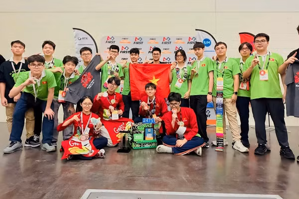 Đội tuyển Việt Nam đạt thành tích xuất sắc tại giải robotics Vô địch thế giới.