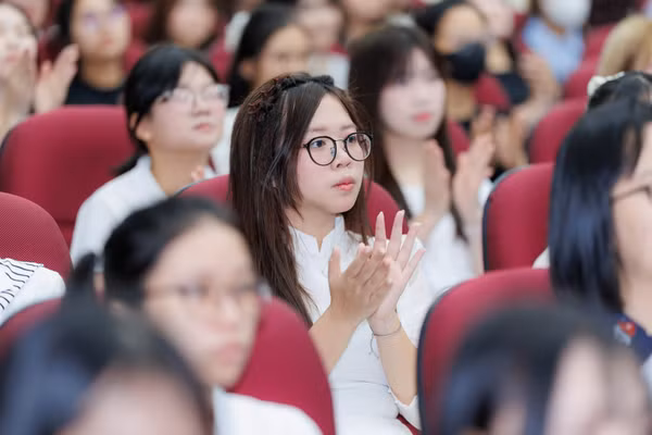 Sinh viên Học viện Quản lý giáo dục.