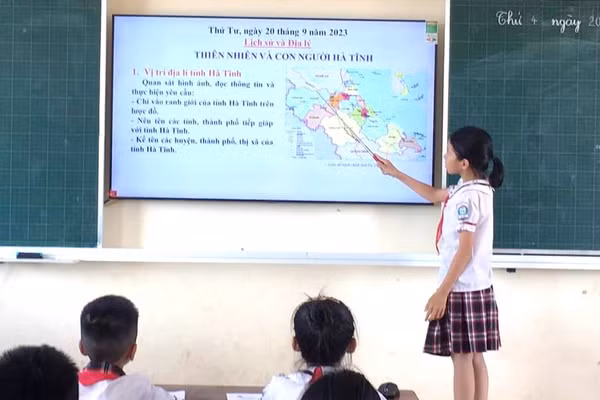 Dạy và học Địa lí là cần chuyển từ cách dạy học sinh “đọc những gì có trên bản đồ” sang dạy học sinh “hiểu khái quát bản đồ được tạo ra như thế nào và vì sao nó được tạo ra như vậy?”. Ảnh minh họa/internet.