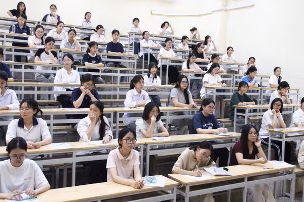 Thí sinh tham dự Kỳ thi đánh giá năng lực năm 2026 do Trường ĐH Sư phạm Hà Nội tổ chức.