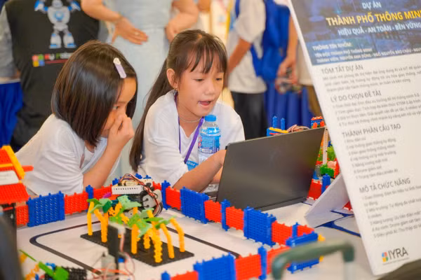 Thí sinh VSAR năm học 2025–2026 - ngày 10/5.
