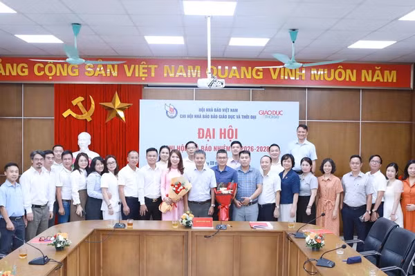 Đại hội Chi hội Nhà báo Báo Giáo dục và Thời đại nhiệm kỳ 2026 – 2028 diễn ra thành công tốt đẹp.