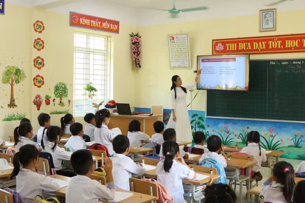 Một giờ học tại trường Tiểu học Hoà Lộc.