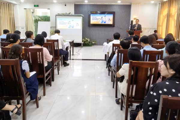 GS.TS Lê Anh Vinh - Viện trưởng Viện Khoa học Giáo dục Việt Nam phát biểu khai mạc.