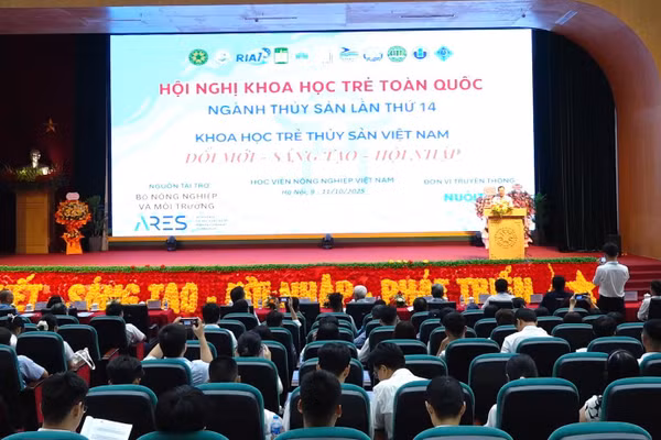 Toàn cảnh hội nghị,