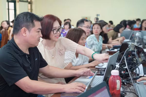 Cần thiết xây dựng Khung năng lực AI cho giáo viên nhằm hỗ trợ đội ngũ thầy, cô thích ứng với công nghệ, đồng thời đáp ứng yêu cầu đổi mới giáo dục.