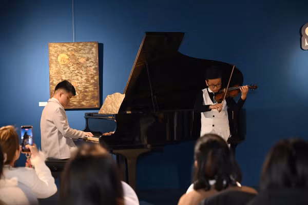 Lan tỏa trái tim thiện nguyện tại buổi hòa nhạc gây quỹ cho trẻ em vùng khó khăn
