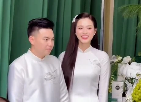 Hoa hậu Đỗ Thị Hà xuất hiện rạng rỡ, chính thức ăn hỏi với bạn trai kín tiếng