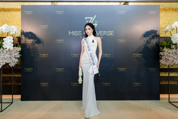 Gu thời trang đẳng cấp giúp Hương Giang nổi bật ở Miss Universe 2025