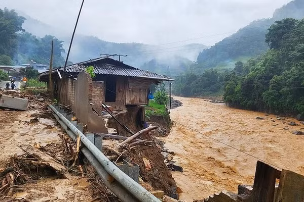 Tăng cường phòng chống, bảo vệ đồng bào dân tộc thiểu số trước rủi ro thiên tai