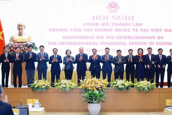 Thủ tướng chủ trì Hội nghị công bố thành lập Trung tâm Tài chính quốc tế 