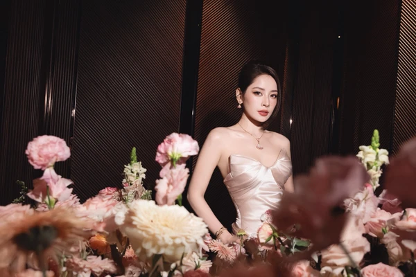 Chi Pu ghi điểm tuyệt đối với diện mạo quyến rũ giữa dàn mỹ nhân