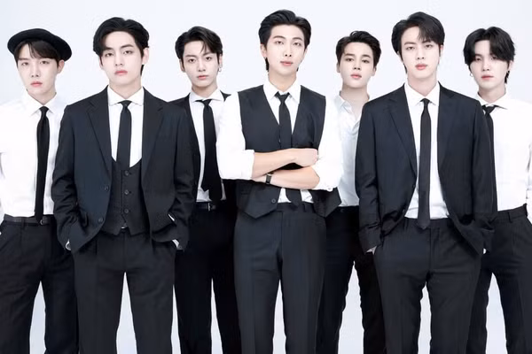 BTS thống trị tuần lễ thời trang, tạo ra giá trị truyền thông hơn 39 triệu USD