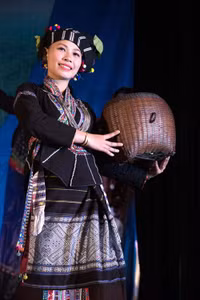 Sắc thái văn hoá độc đáo còn nguyên vẹn ở Bản Hon ảnh 7