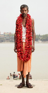 Những người đàn ông bán hoa ở Ấn Độ ảnh 3