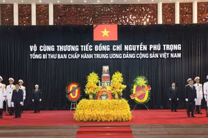 ĐHQGHN luôn khắc ghi hình ảnh một trí thức uyên bác, trọn đời vì nước vì dân.