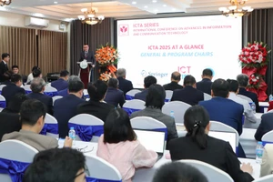 Chuyên gia bàn về ứng dụng và công nghệ hiện đại trong AI & công nghiệp bán dẫn.