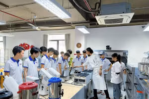 Đa dạng hóa hình thức học tập, kết nối việc làm cho sinh viên.