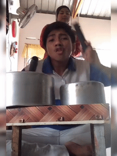 Hỏng xoong của chị rồi