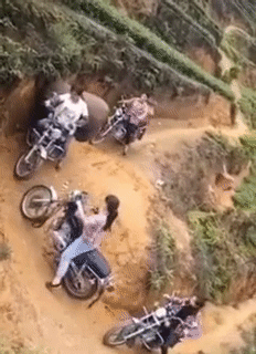 Gái bản em đó ạ...