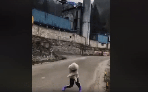 Đang vui thì đứt dây đàn Đang vui thì đứt dây đàn