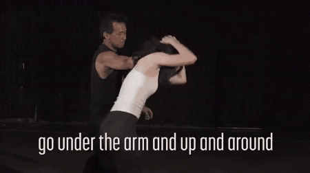 5 động tác tự vệ đơn giản bất kỳ phụ nữ nào cũng nên biết để phòng trừ bất trắc xảy ra - Ảnh 11. 5 động tác tự vệ đơn giản bất kỳ phụ nữ nào cũng nên biết để phòng trừ bất trắc xảy ra - Ảnh 11.