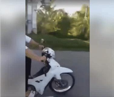 Khi bạn tin tưởng quá vào người cầm lái Khi bạn tin tưởng quá vào người cầm lái