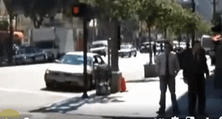 Nhìn đứng hình luôn. Nhìn đứng hình luôn.