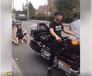 Chơi là phải hết mình Chơi là phải hết mình