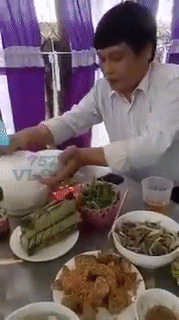 Còn ai ăn không để tôi lấy Còn ai ăn không để tôi lấy