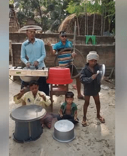 Làm sao cho cuộc sống đỡ nhàm chán nhỉ. Làm sao cho cuộc sống đỡ nhàm chán nhỉ.