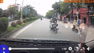 Anh về đích an toàn. Anh về đích an toàn.