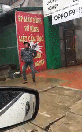 Không thể ướt tinh thần dân chơi