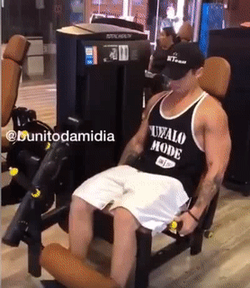 Đã yếu còn ra gió