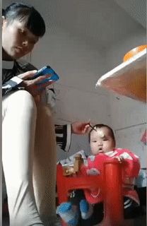 Bà mẹ của năm.